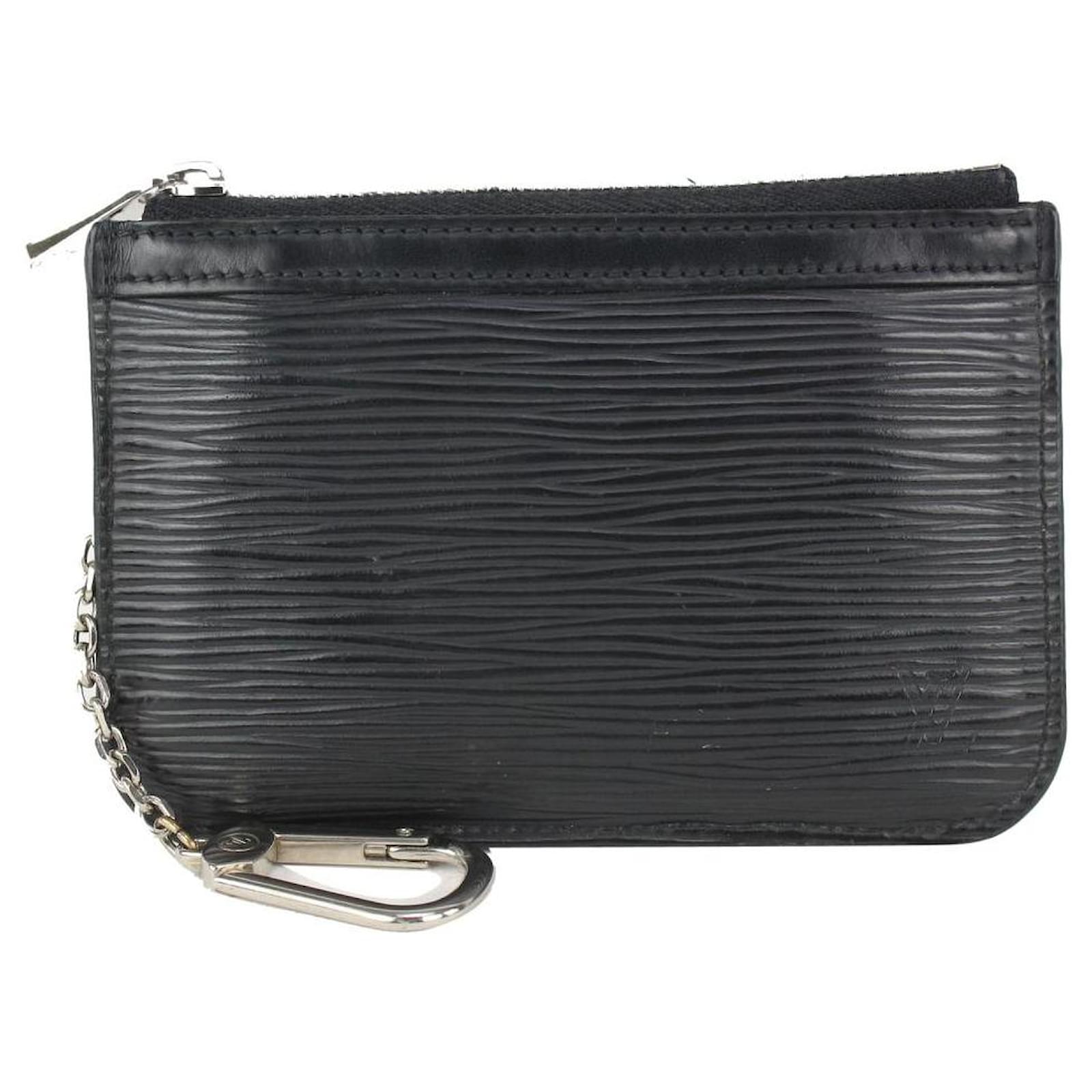 Louis Vuitton Large Black Epi Leather Key Pouch NM Pochette Cles Keychain  ref.342969 - Joli Closet